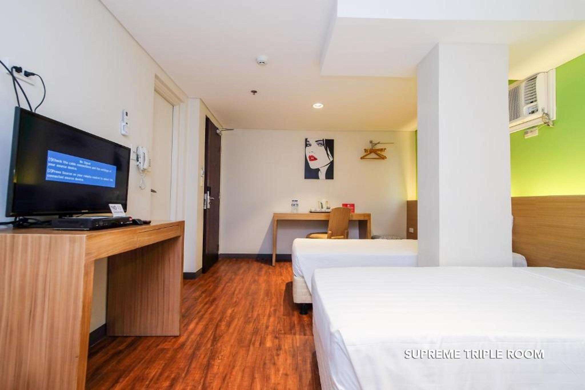 มายสเปซ แอท บีจีซี Hotel Pasig City ภายนอก รูปภาพ